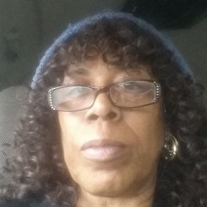 Meet your Posher, Yolanda